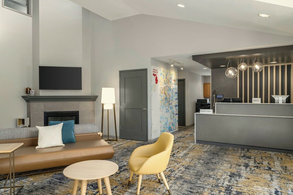 Фото TownePlace Suites by Marriott Detroit Dearborn