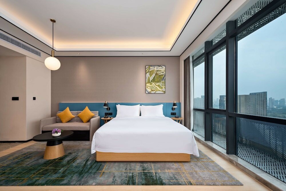 Фото Hilton Garden Inn Nanchang Honggutan