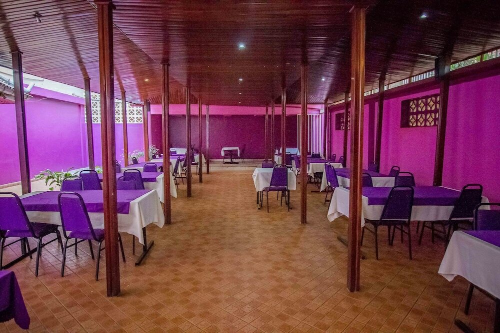 Фото Emerald Hotel