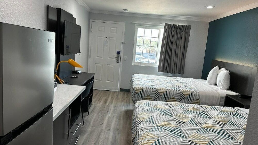 Фото Studio 6 Suites San Ysidro, Ca -San Diego South Bay