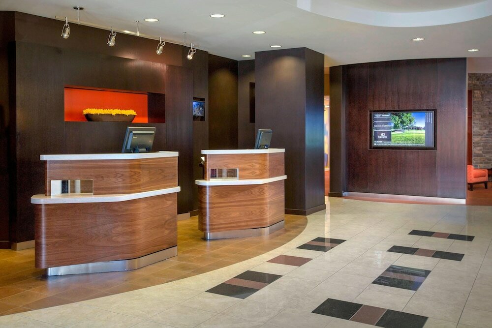 Фото Courtyard by Marriott Paramus