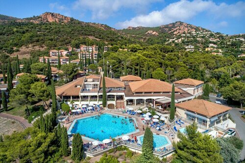 Гостиница Village Club Les Mas de L'Esterel в Сене-Рафаэле