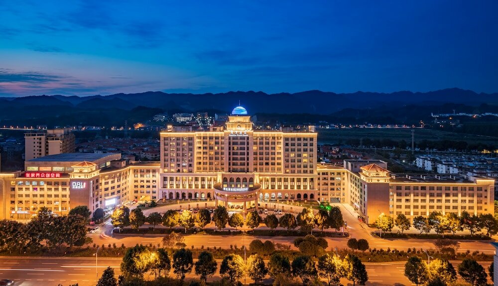 Фото Sunshine Hotel Zhangjiajie