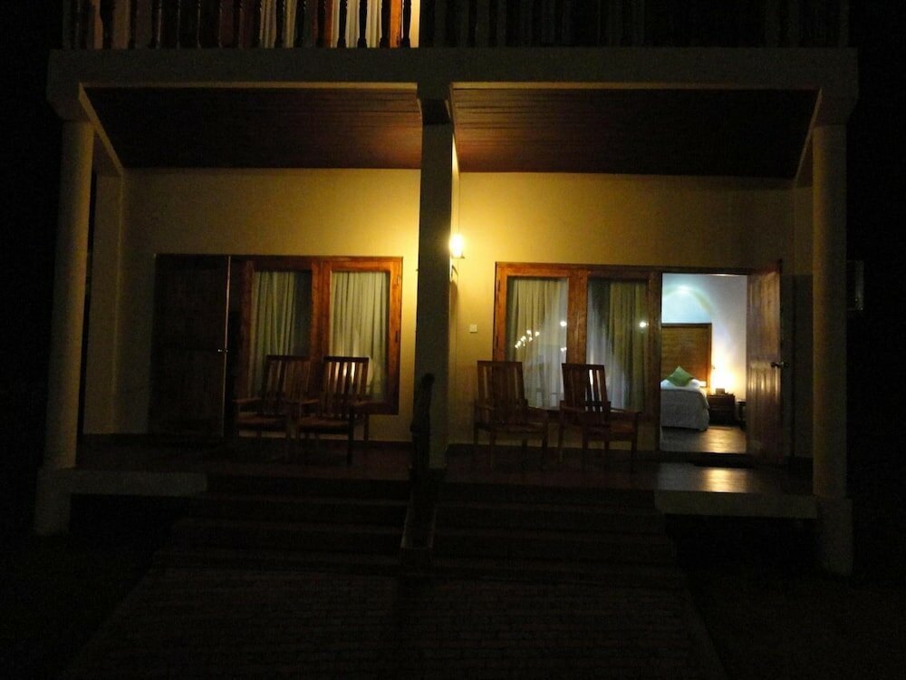 Фото Hotel Naaval