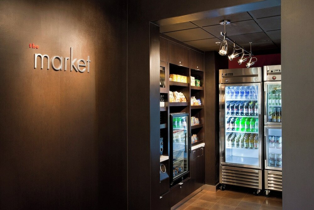 Фото Courtyard Palm Springs