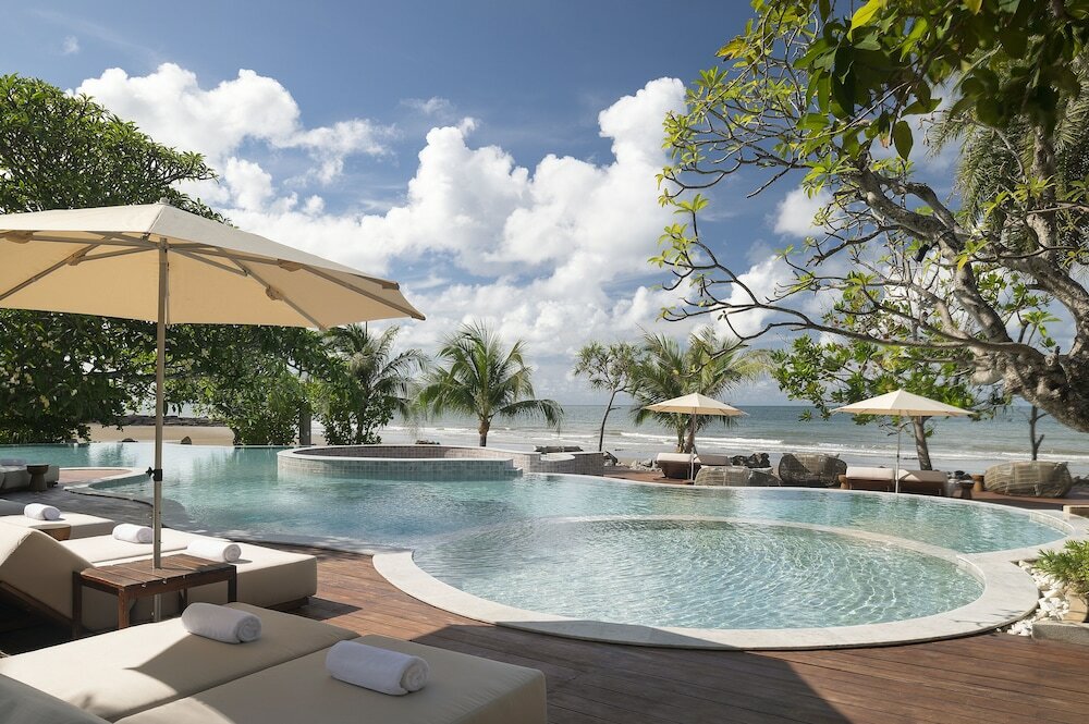 Фото Mercure Rayong Lomtalay Villas & Resort