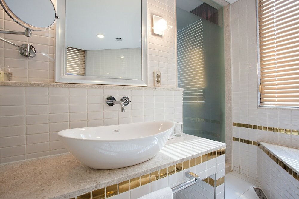 Фото Pharos Hotel