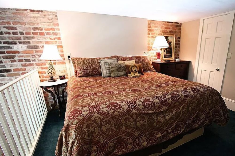 Фото The Olivier House Hotel