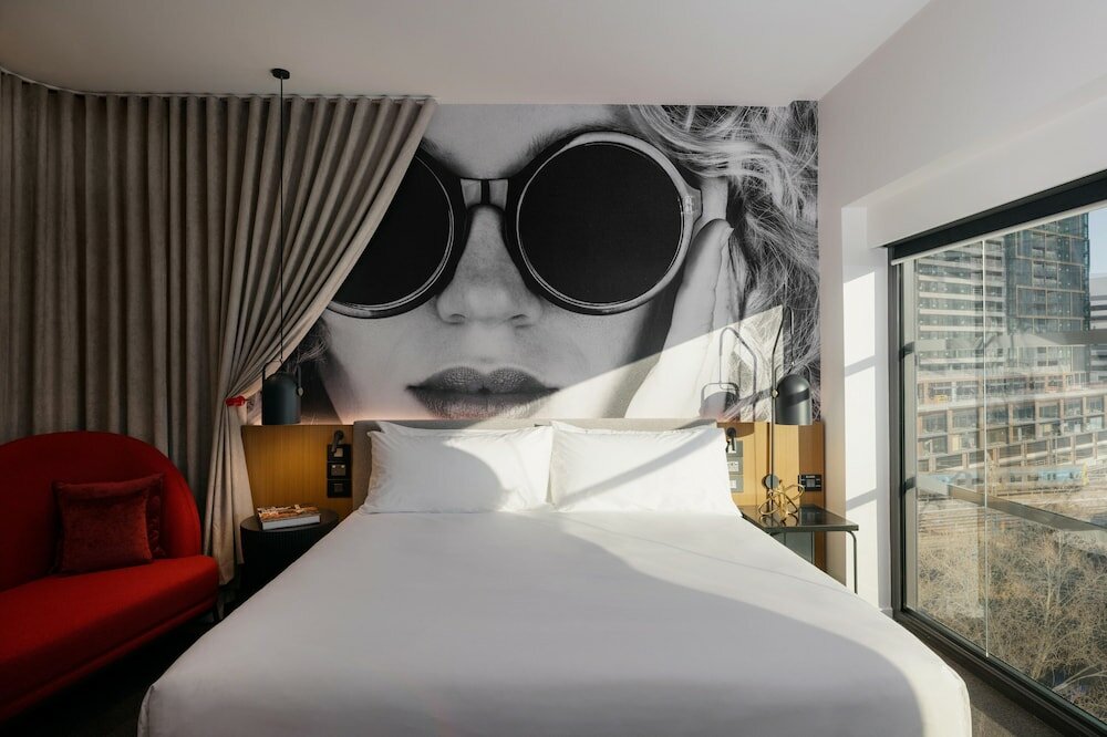 Фото Hotel Indigo Melbourne on Flinders by IHG