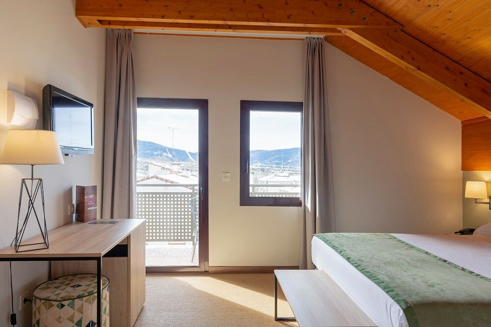 Фото Hotel And SPA Real Jaca