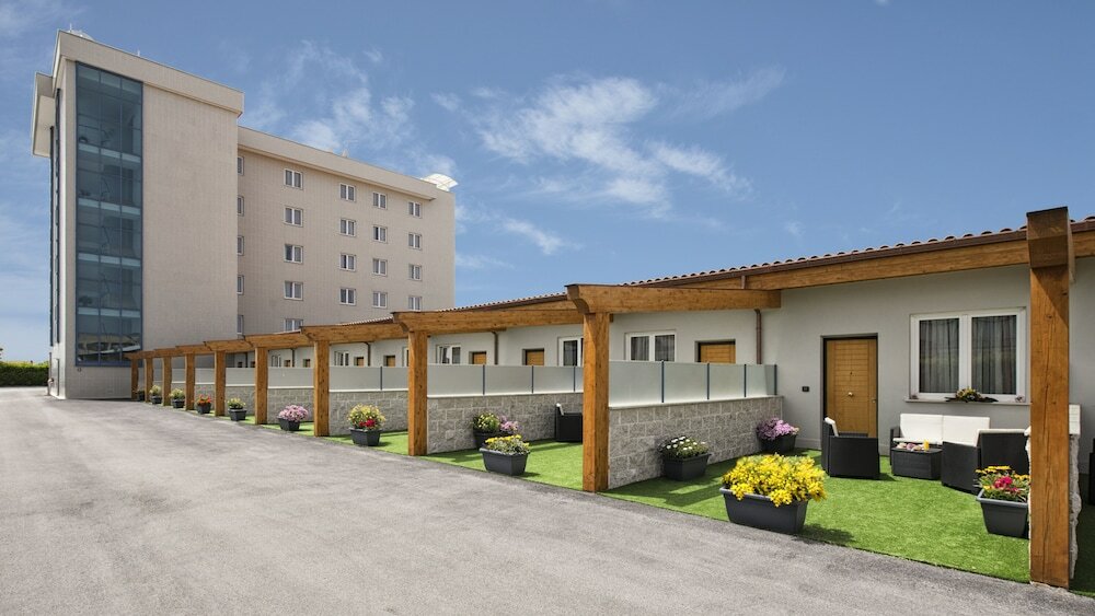 Фото Simon Hotel