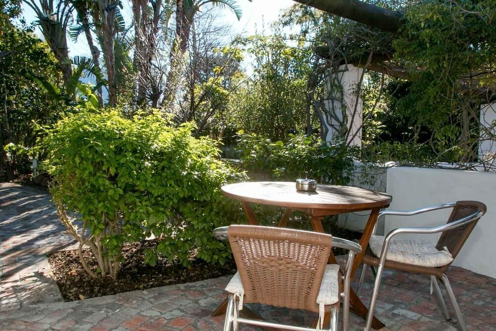 Фото Albourne Boutique Guest House