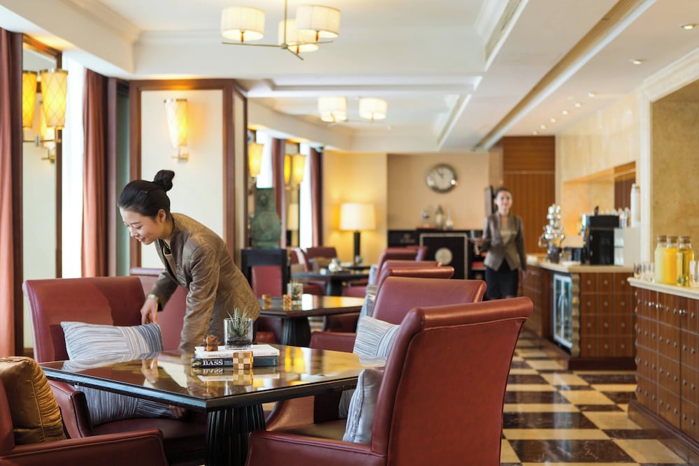 Фото Renaissance Shanghai Pudong Hotel