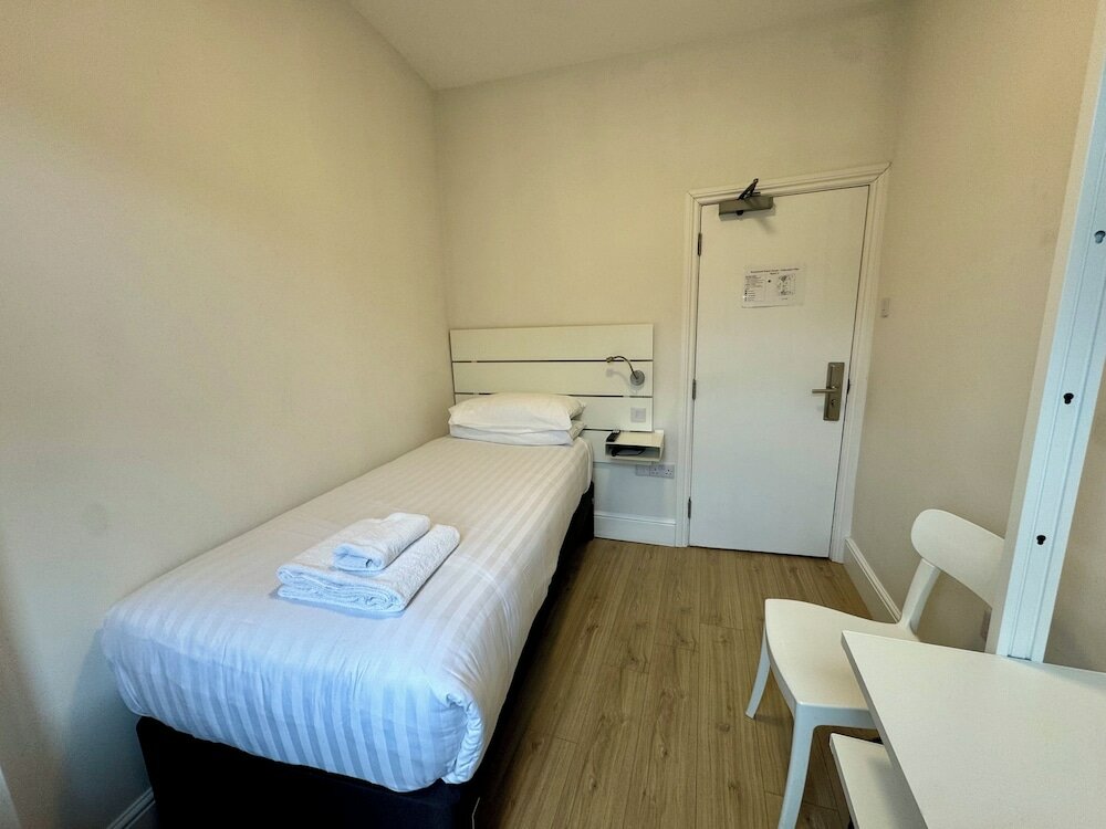 Фото Brentwood Guest House Hotel