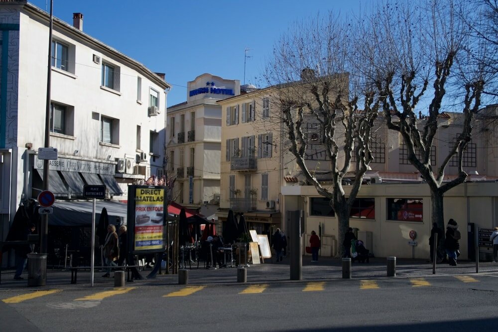 Фото Modern Hotel