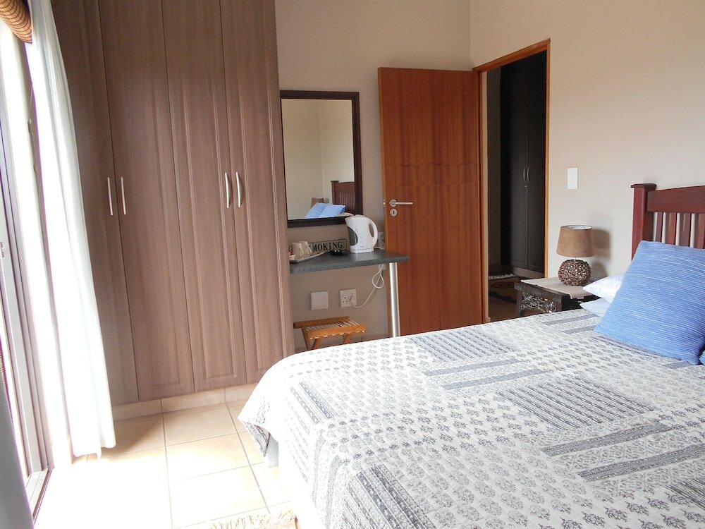 Фото Meerkat Manor