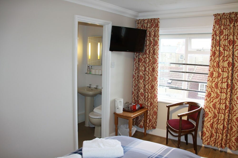 Фото Ambassador Hotel