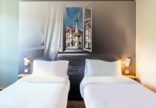Гостиница B&B Hôtel Chambery La Cassine в Шамбери
