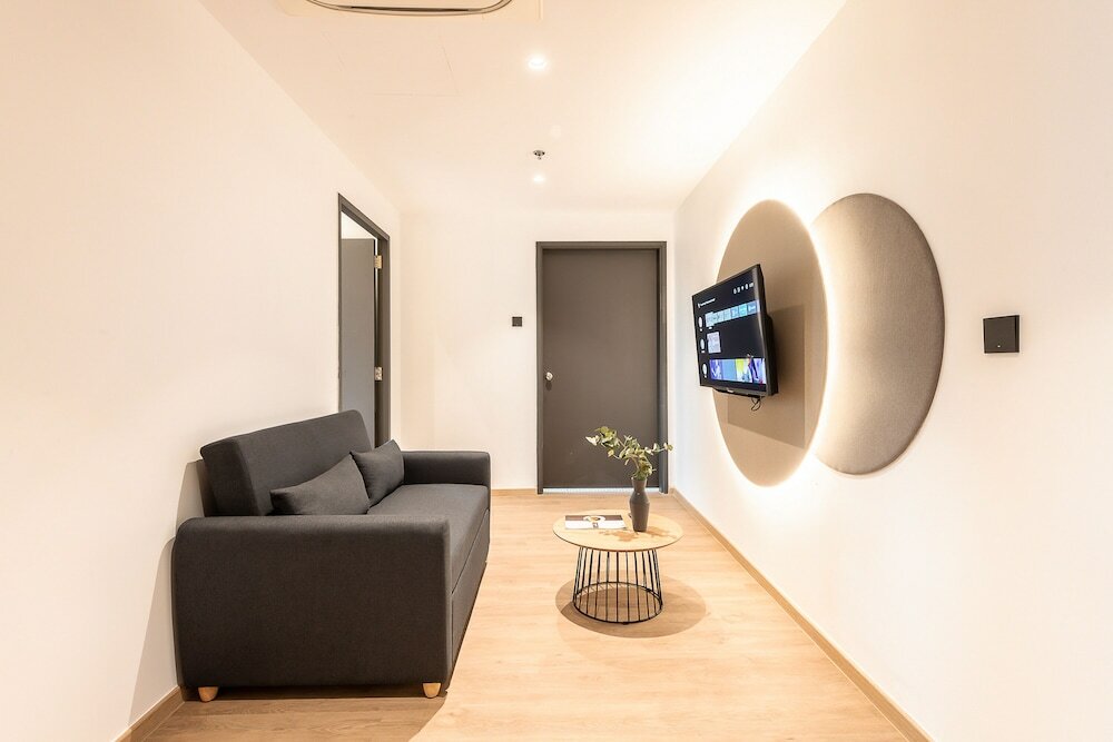 Фото Owen House by Habyt