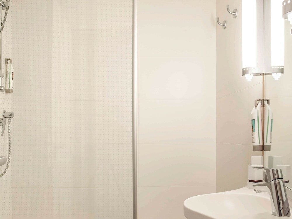 Фото Ibis Barcelona Cornella