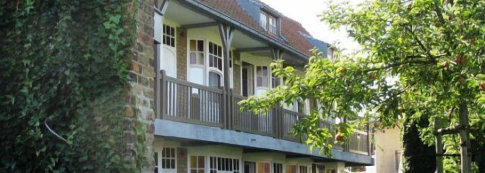 Фото Hotel Montanus