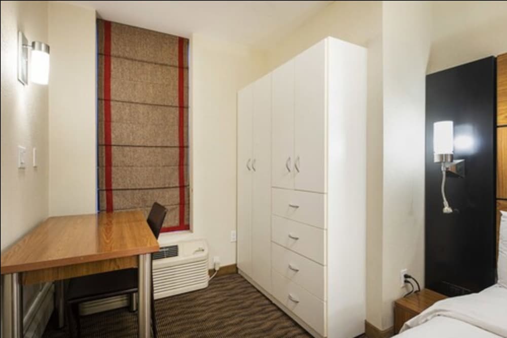 Фото Hotel Five44