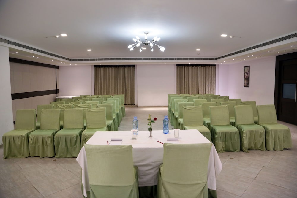 Фото The Grand Radiant