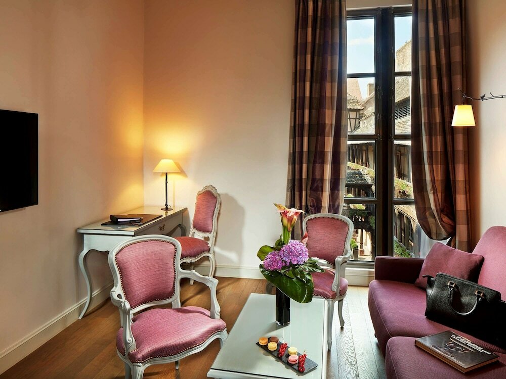 Фото Hôtel Cour du Corbeau Strasbourg