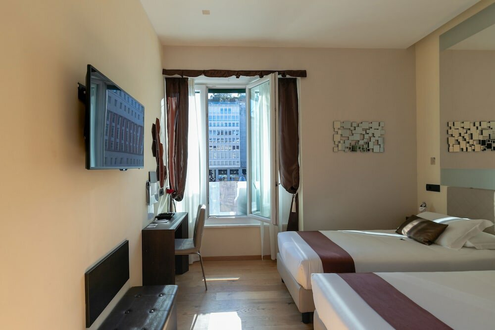 Фото Aiello Rooms - San Babila