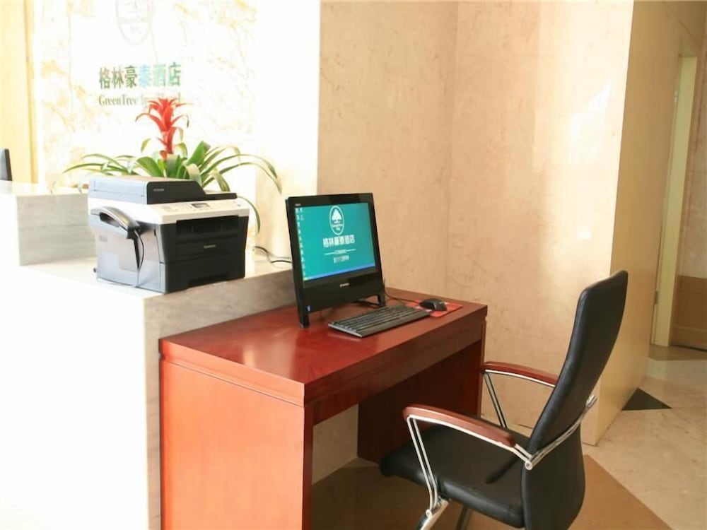 Фото GreenTree Inn Shaoxing Keqiao Xingyue Road Zhongqing Building Hotel