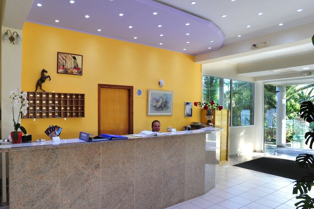 Фото Hotel Metaxa