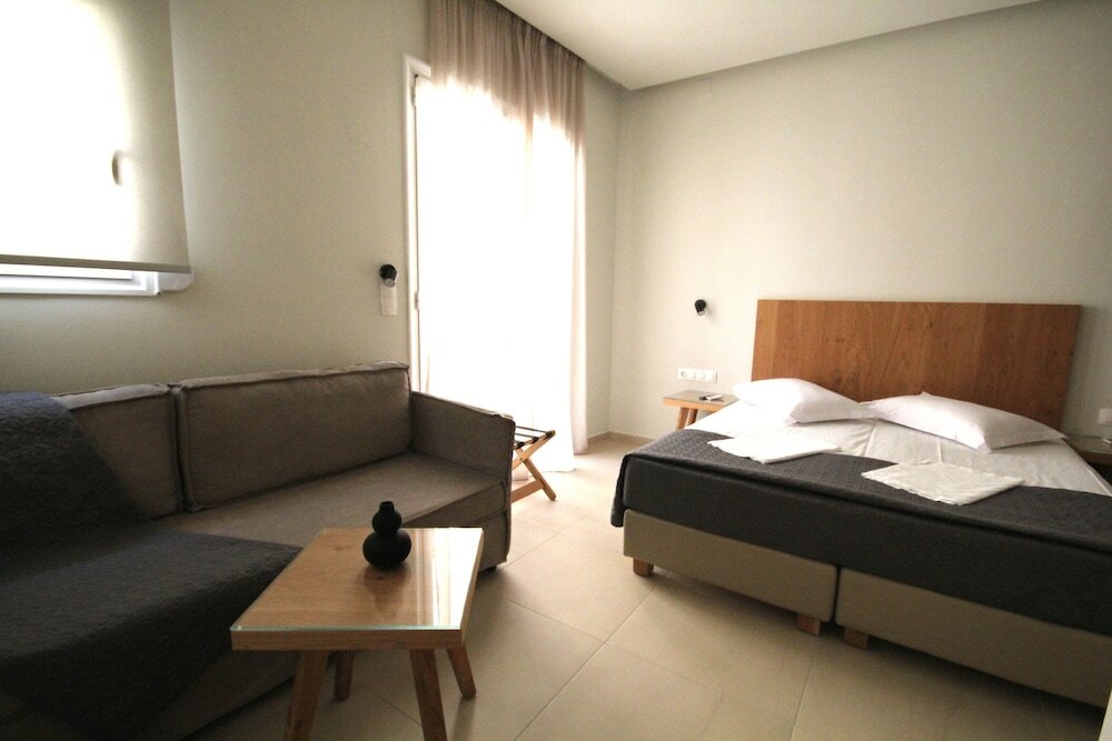 Фото Mirabello Hotel