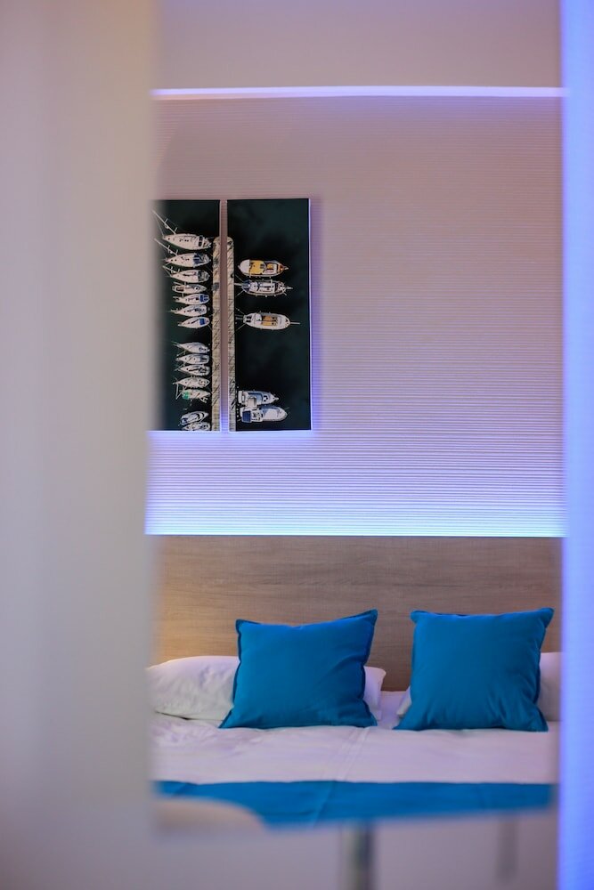 Фото Les Palmiers Boutique Beach Hotel and Luxury Apartments