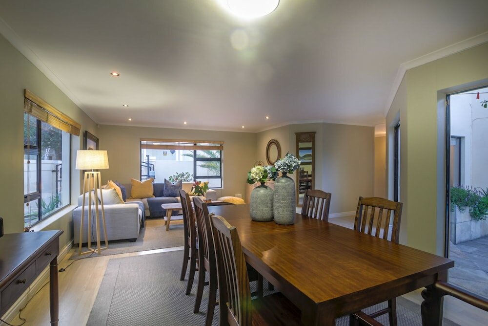 Фото Atlantic Bay Lodge