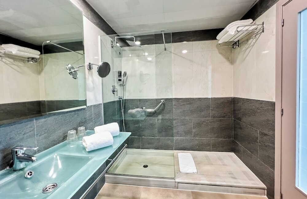 Фото Leonardo Hotel Fuengirola Costa del Sol