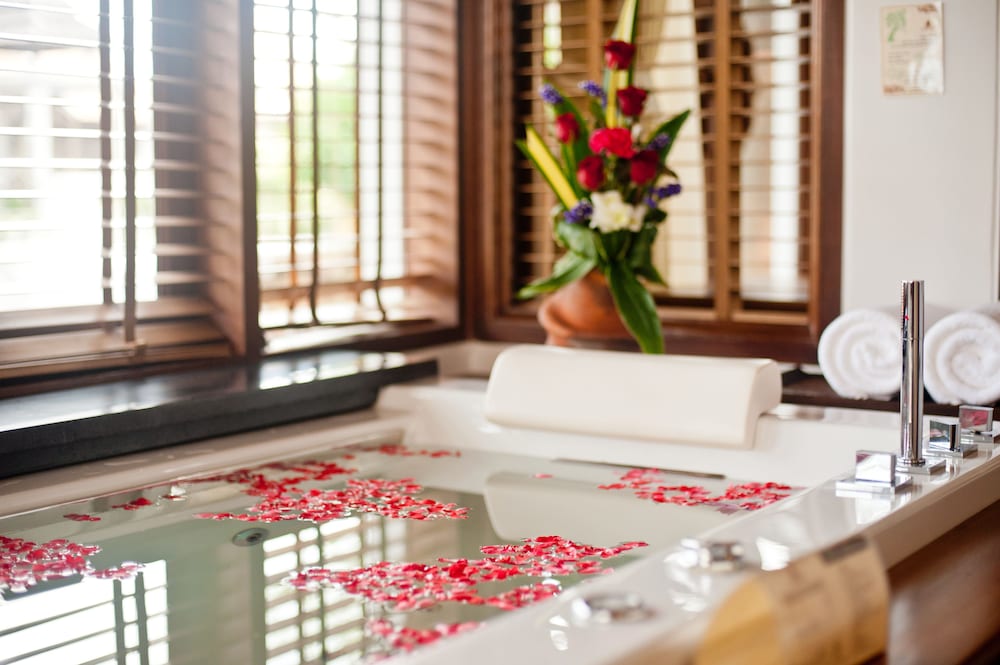 Фото Royal Muang Samui Villas