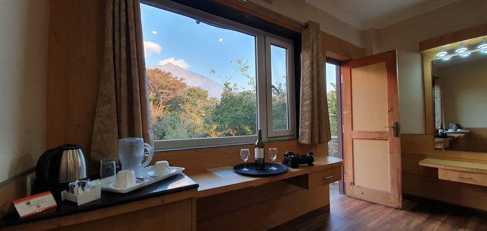 Фото Quartz Himalayan Brothers