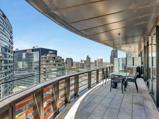 Фото Melbourne Lifestyle Apartments Best Views on Collins