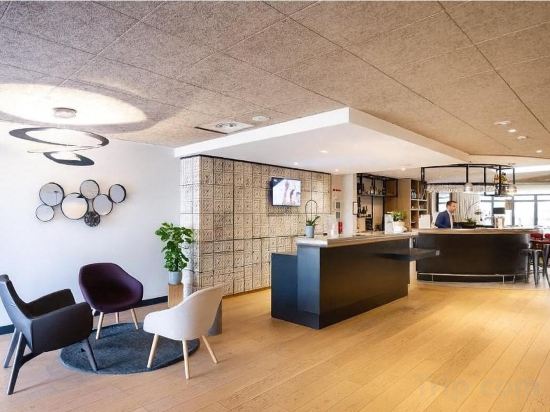 Фото Campanile Limoges Centre - Gare