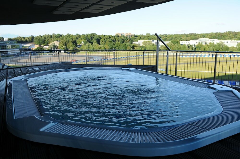 Фото Brooklands Hotel