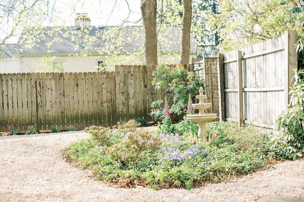 Фото Fairville Inn