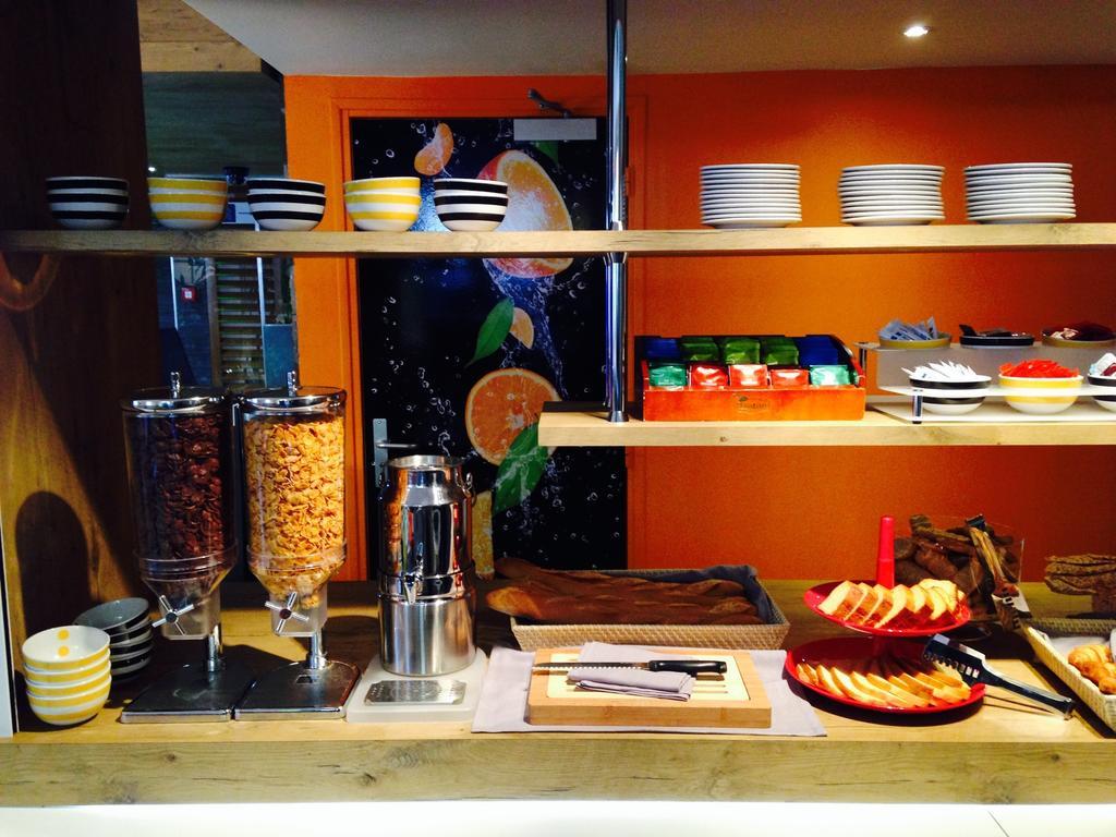 Фото Ibis budget Cannes Centre Ville