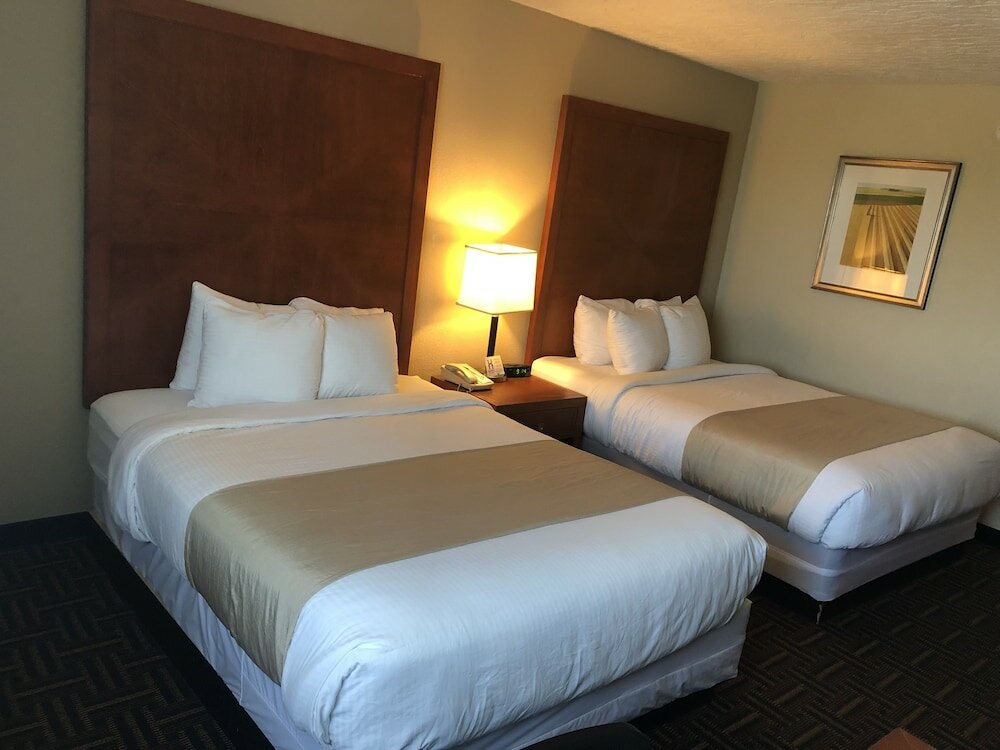 Фото Wyndham Garden Medicine Hat Conference Center