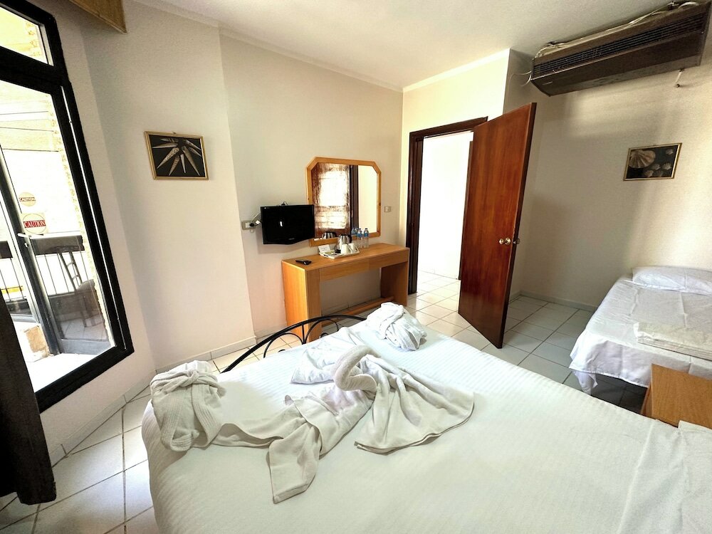 Фото Отель Gaddis Hotel