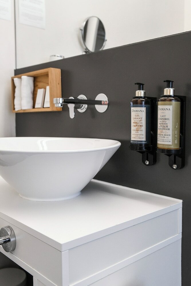 Фото Home Swiss Hotel