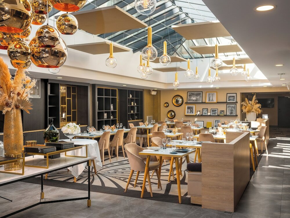 Фото Niepce Paris Hotel, Curio Collection by Hilton