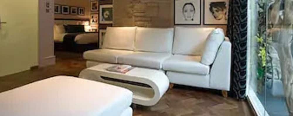 Фото Le Monde Hotel