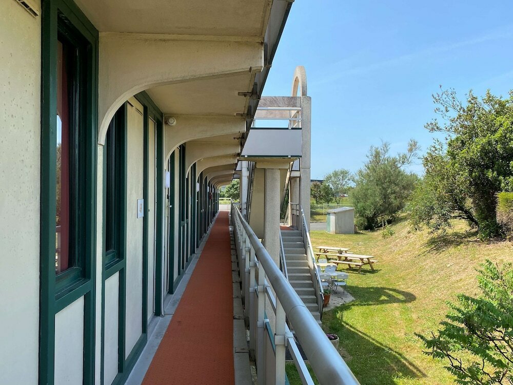 Фото Premiere Classe La Rochelle Sud Angoulins