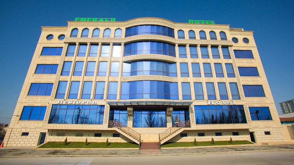 Фото Emerald Hotel