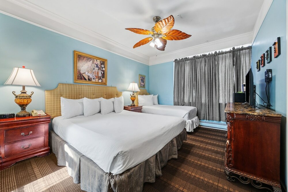 Фото Fitzgerald Hotel